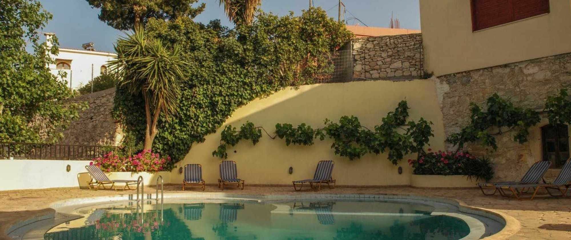 Kaloudis Apartments Almirida エクステリア 写真