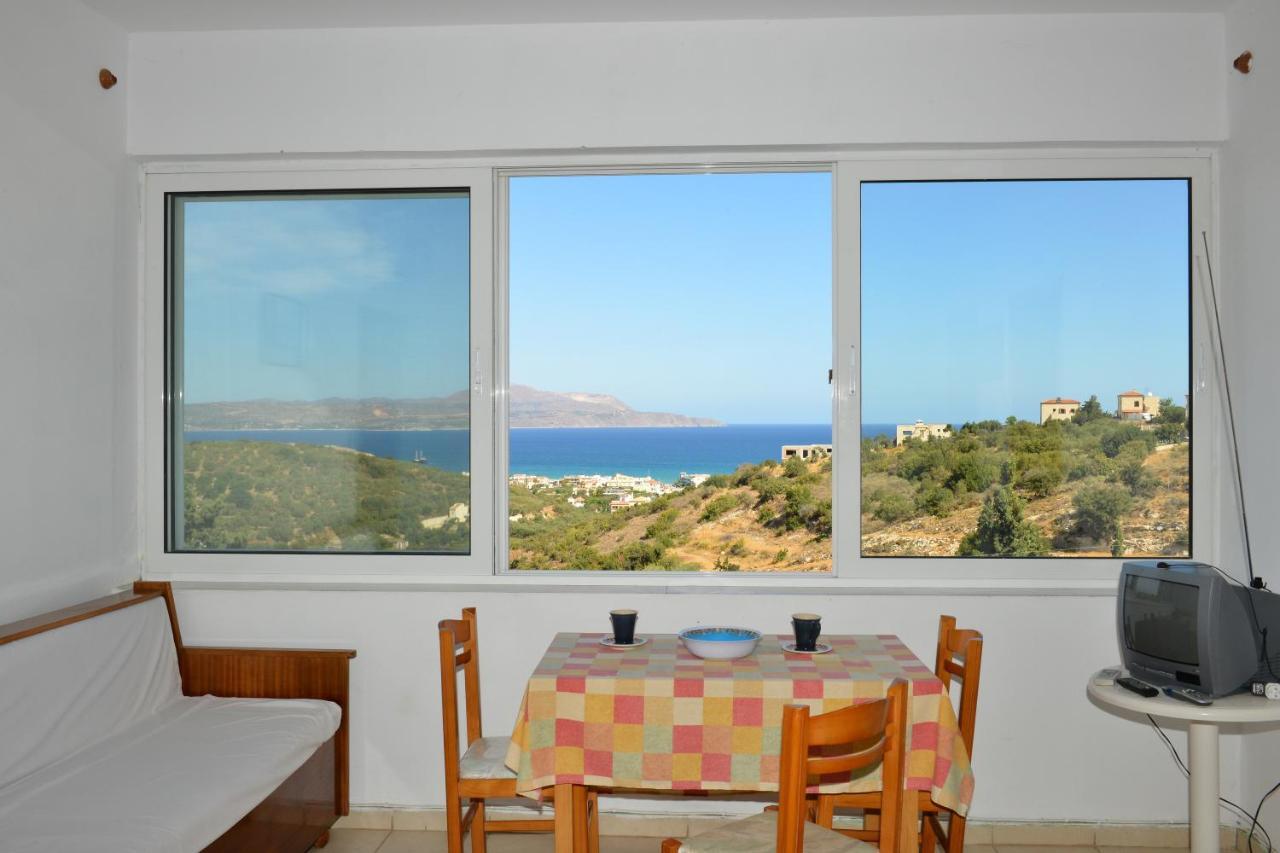 Kaloudis Apartments Almirida 部屋 写真