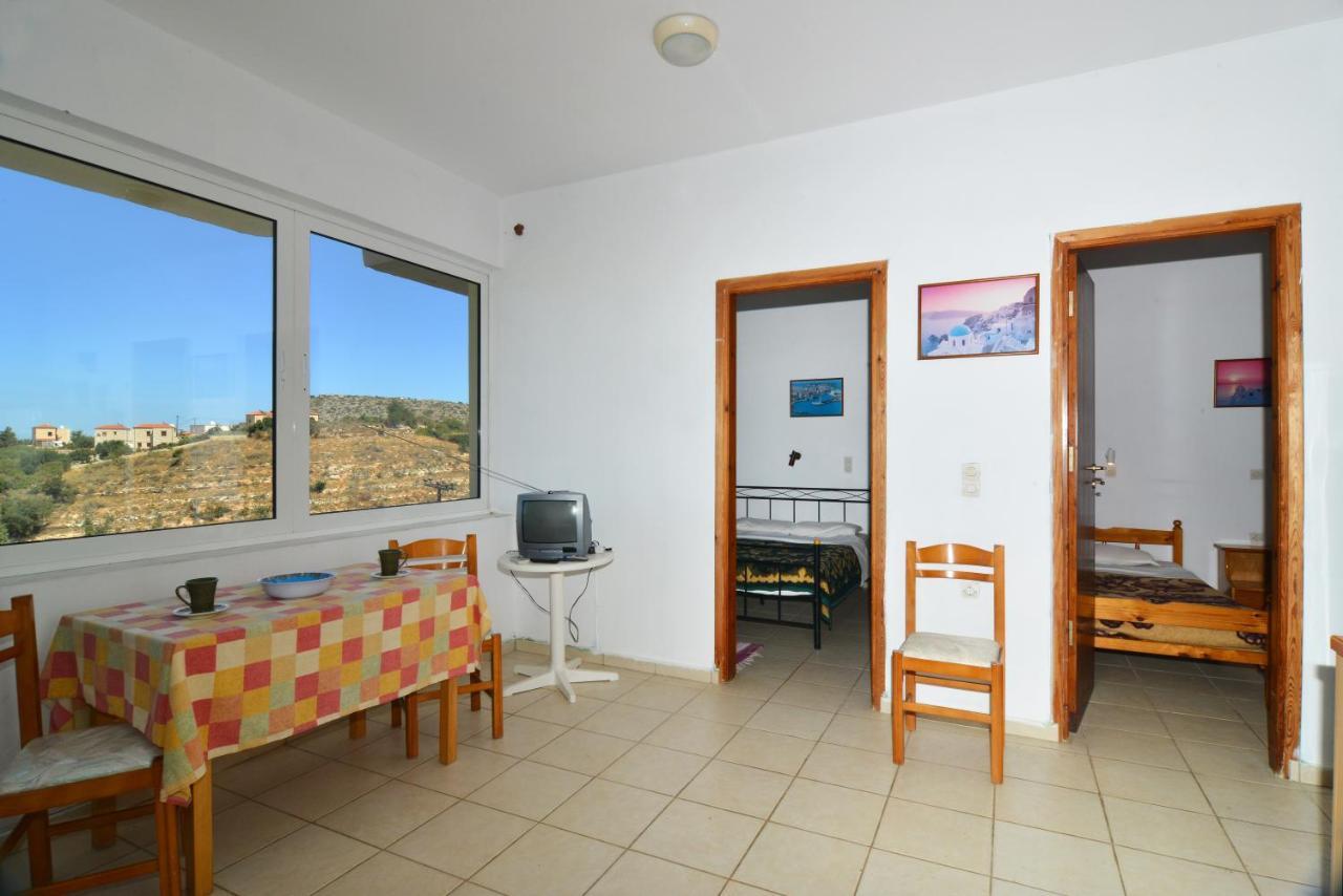Kaloudis Apartments Almirida 部屋 写真