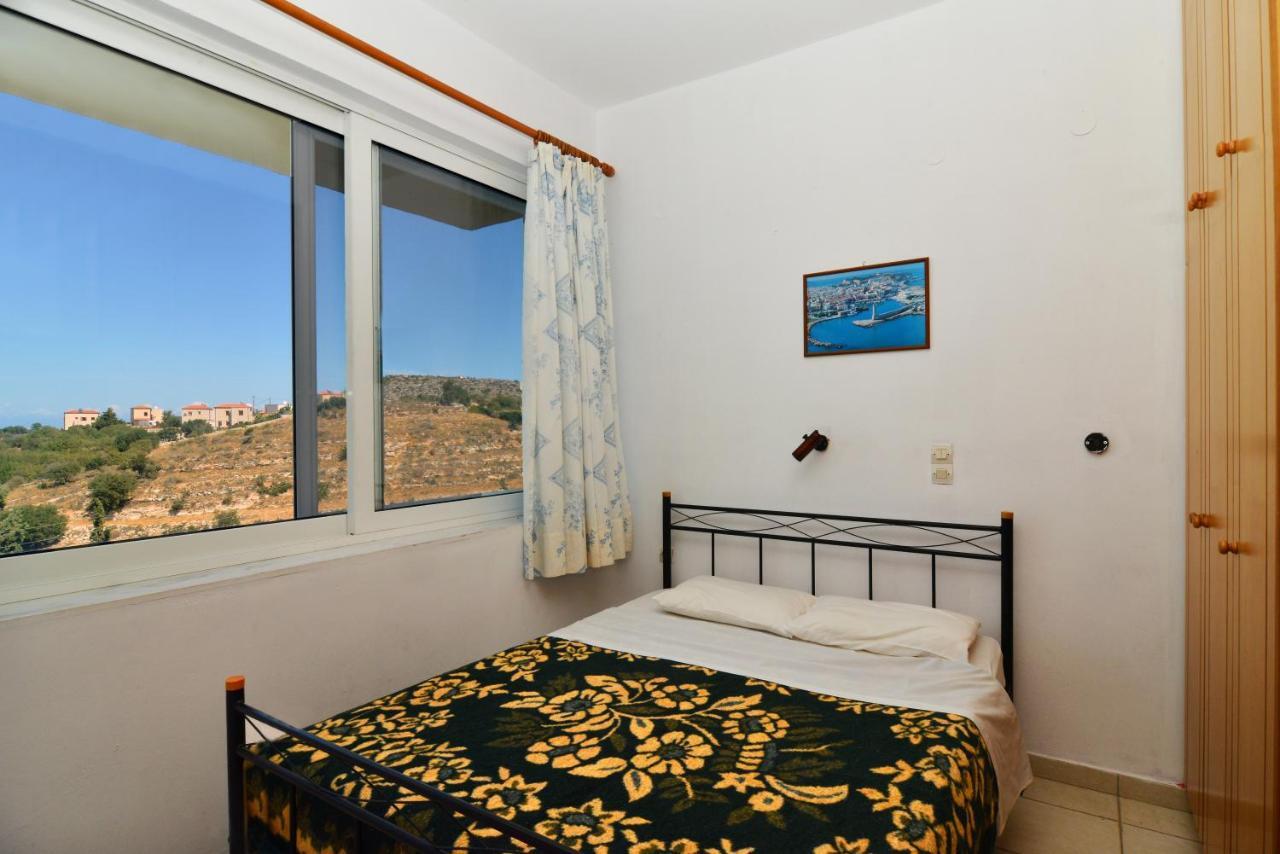 Kaloudis Apartments Almirida 部屋 写真